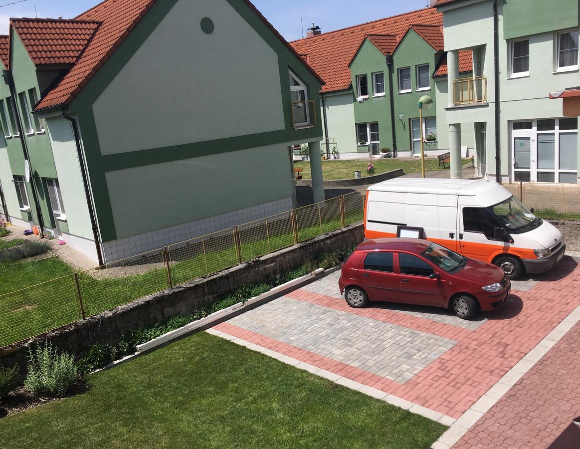 Apartmany Na Sadech Třeboň Eksteriør billede